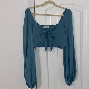 Hello molly blue silky front tie crop